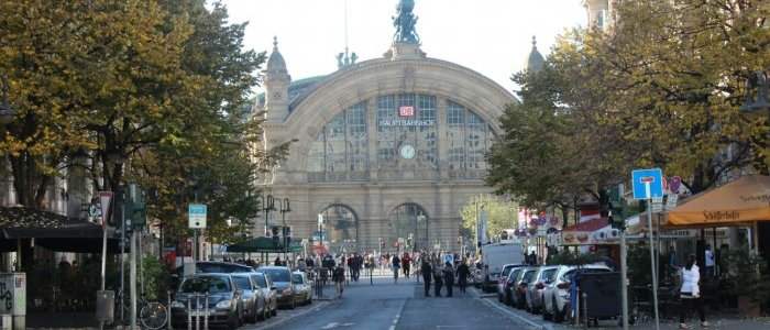 Visite du "Bahnhofsviertel" quartier de la Gare de Francfort